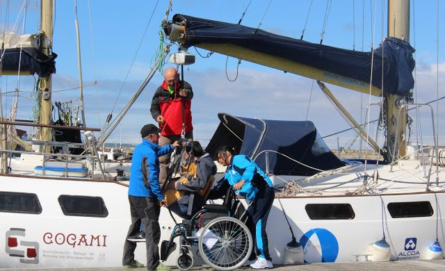 #Discapacitados surcando la Ría de Sada